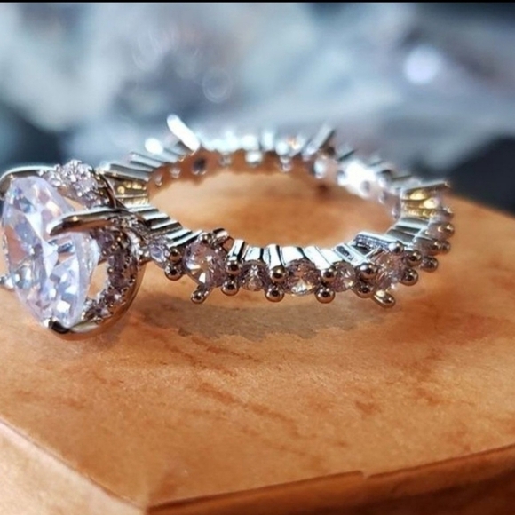 Silver Bridal Ring Set w Round and Princess Cut 2Ct Ring - Picture 7 of 10